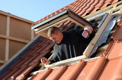 Pose de fenêtres de toit Velux à Compôte